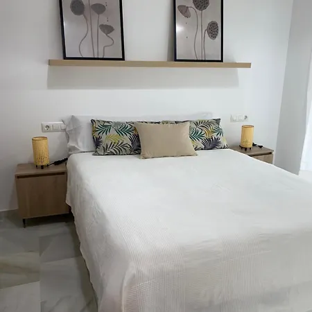 Apartamento Salamanca Apartment *